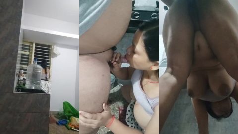 Mature desi husband and wife homemade chudai in kitchen