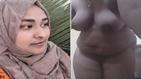 Chubby hijab lady naked body showing for boyfriend