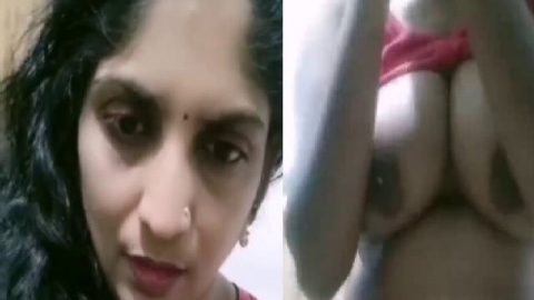 Cute Telugu bhabhi shows big boobs and hot pussy
